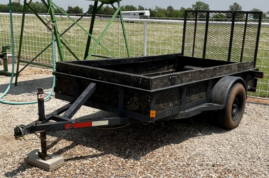 5x10 UTILITY TRAILER W/ RAMPS