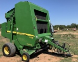 JD 568 ROUND BALER