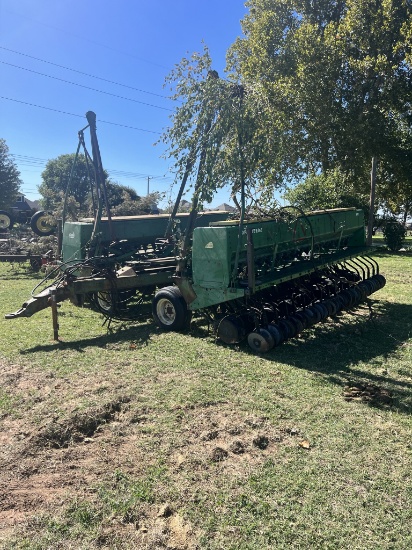 JD 515 DOUBLE FOLD DRILL W/JD 530 CADDY, 24’