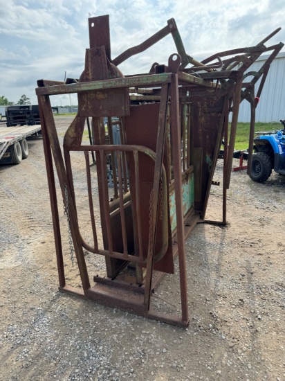 SQUEEZE CHUTE