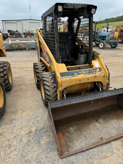CAT SKID STEER