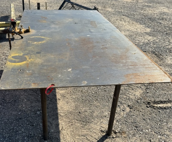 METAL TABLE
