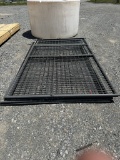 10' X 10' DOG PEN W/WALK THRU GATE