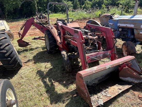 MF 1246 LOADER & BACKHOE