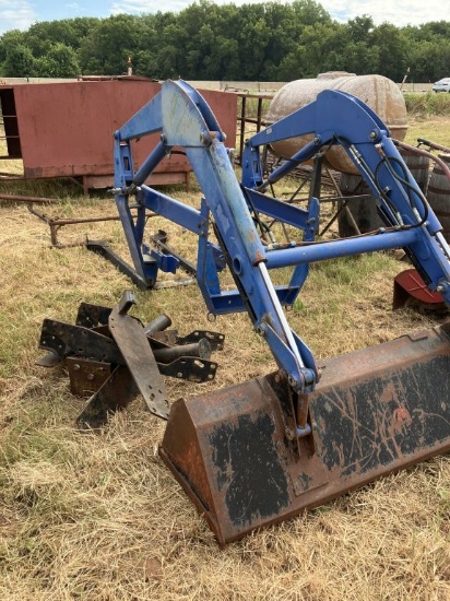 NH LOADER AND BRACKETS