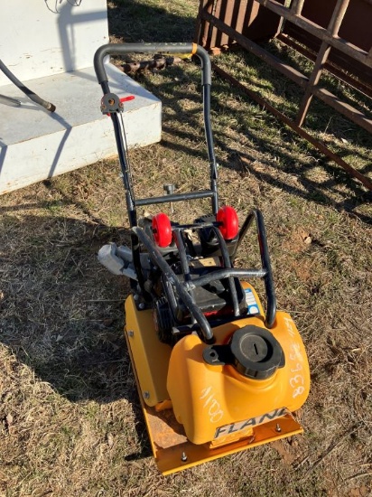 CONCRETE PACKER
