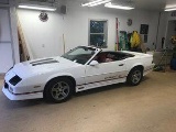 1989 Chevrolet Camaro IROC Convertible - VIN1G1FP31F6KL167046