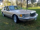 1990 Lincoln Town Car Signature VIN 1LNCM82FXLY775621 NO RESERVE