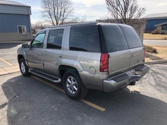 2000 Cadillac Escalade