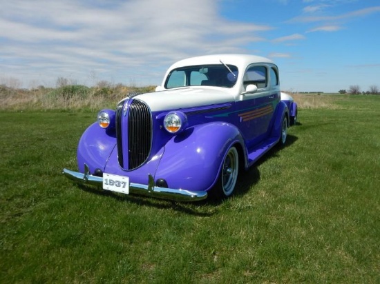 1937 Plymouth Street Rod