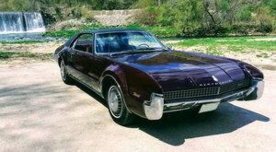 1967 Olds Toronado Deluxe