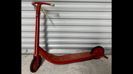 0 VINTAGE PUSH SCOOTER
