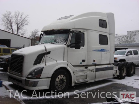 2004 Volvo VNL780