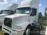 2010 Volvo VNM64T