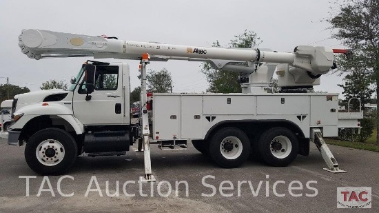 2010 International 7400 Tandem Axle Bucket Truck