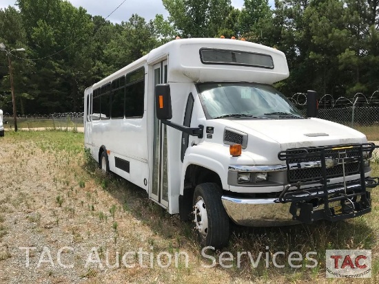 2007 Chevrolet C5500 Champion Defender 30 Passenger Bus