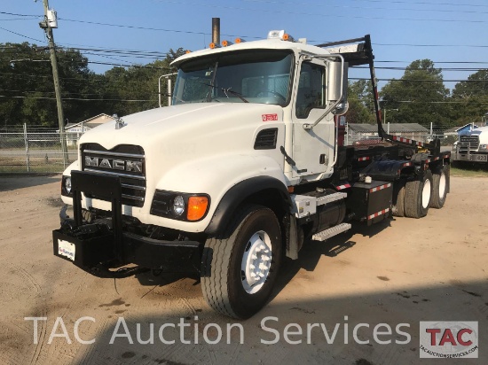 2006 Mack Granite Tri-axle Rolloff