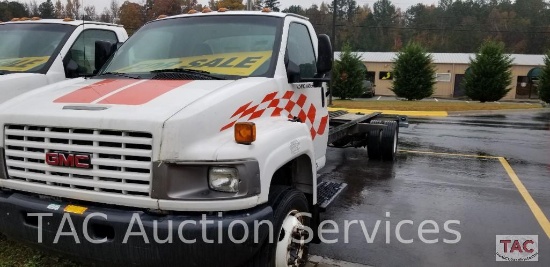 2005 GMC C5500 26' Cab and Chassis