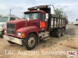 2000 Mack Dump Truck