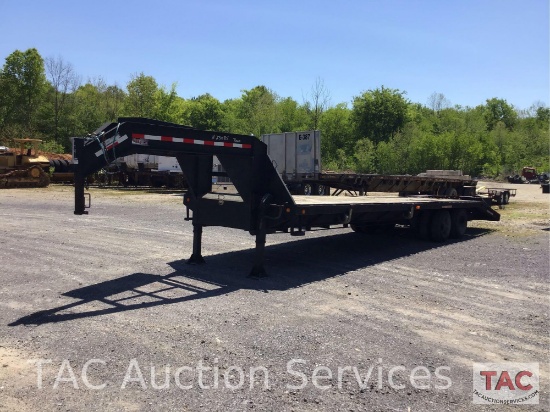 2007 P&T Gooseneck trailer