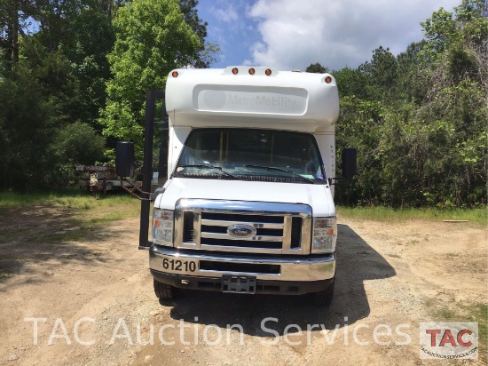 2013 Ford E-350 Bus