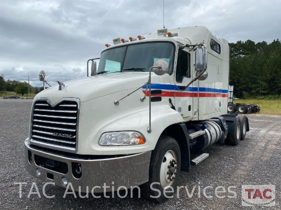 2016 Mack CXU613