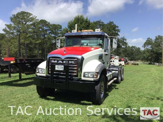 2010 Mack GU700 Dump Truck