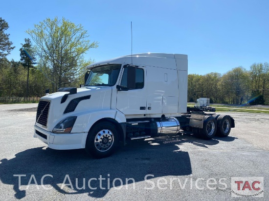 2015 Volvo VNL