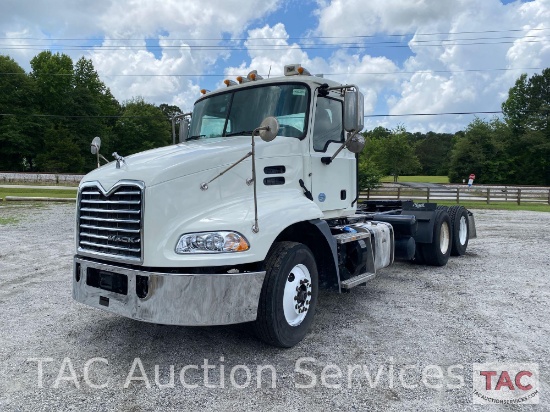 2015 Mack CXU613