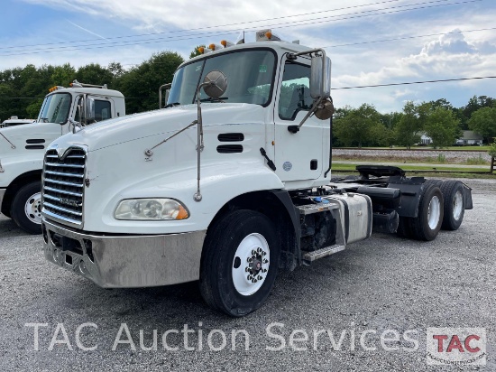 2015 Mack CXU613