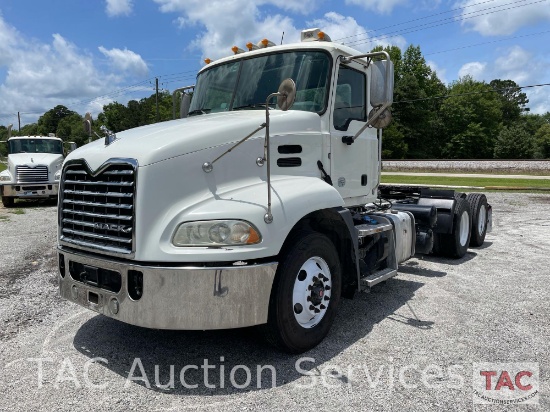 2015 Mack CXU613