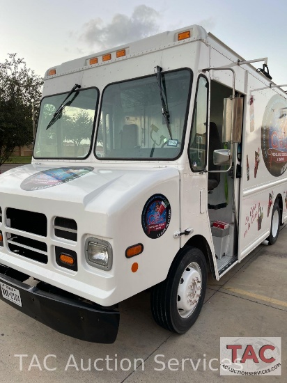 2007 Workhorse W42 Food Truck