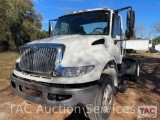 2009 International 4400 Day Cab