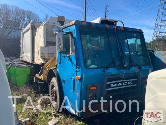 2007 MACK LE 600 Garbage Truck