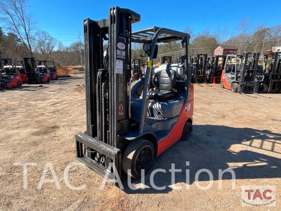 2015 Toyota 8FGCU25 5000lb Forklift