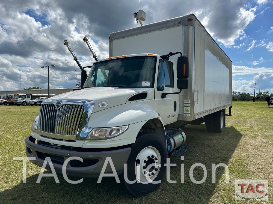 2019 International Durastar 4300 26ft Box Truck