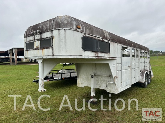 25ft Dual Axle Goose Neck Horse Trailer