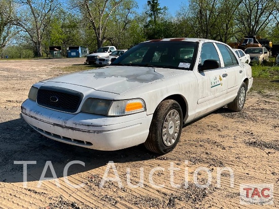 2003 Ford Crown Victoria Passenger Car