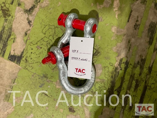 Pair Of 1 1/8in Shackles (2)