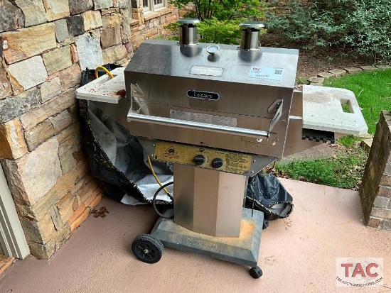 Grill / Trash Can