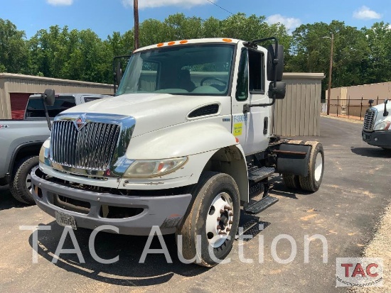 2010 International 4400 Single Axle Day Cab Truck