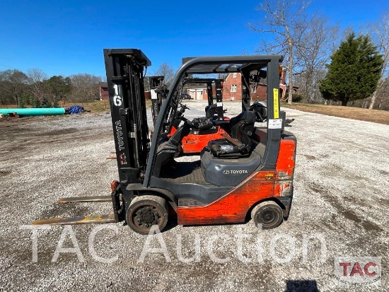2016 Toyota 8FGCU25 Forklift