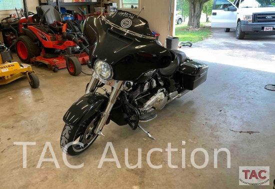 2021 Harley-Davidson FLHX Street Glide Motorcycle