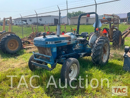 Ford 2810 Utility Tractor