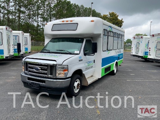 2018 Ford E-450 Super Duty 12 Passenger Handicapped Accessible Bus