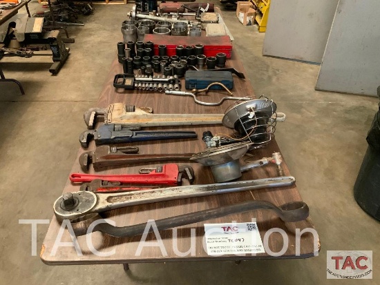 Miscellaneous Sockets And Pipe Wrenches