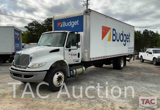 2017 International MA02526ft Box Truck W/ Liftgate