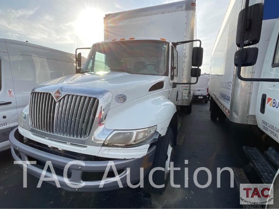 2017 International Durastar 4300 26ft Box Truck