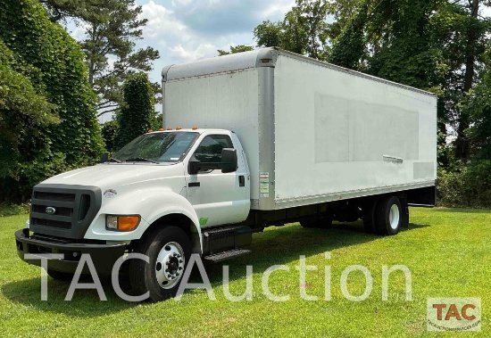 2015 Ford F-750 26ft Box Truck