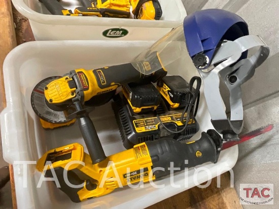 DeWaltCordless Grinder And Reciprocating Saw With Batteries And Charger